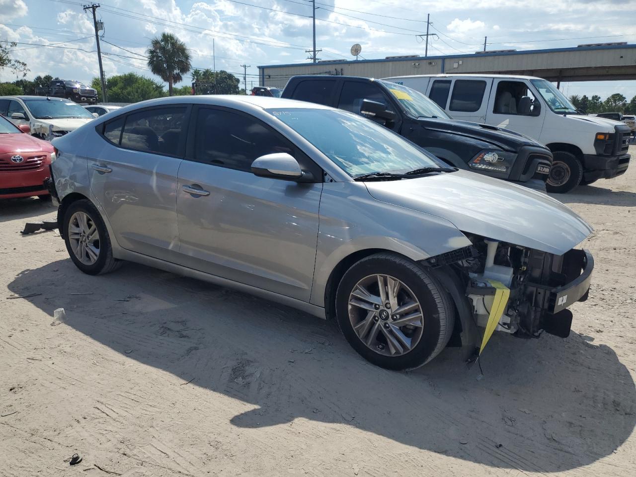 2020 Hyundai Elantra Sel - zdjęcie 7