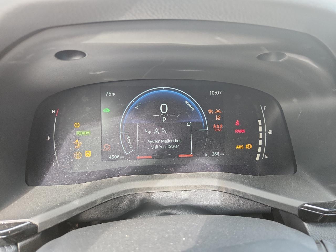 2025 Toyota Camry Xse - zdjęcie 9