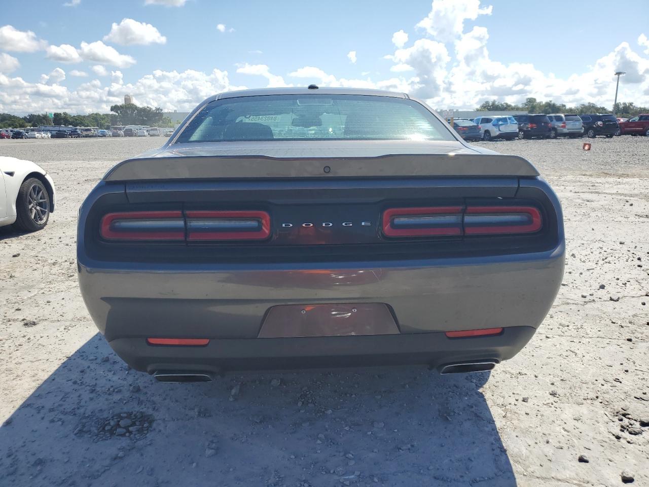 2021 Dodge Challenger R/T - zdjęcie 6