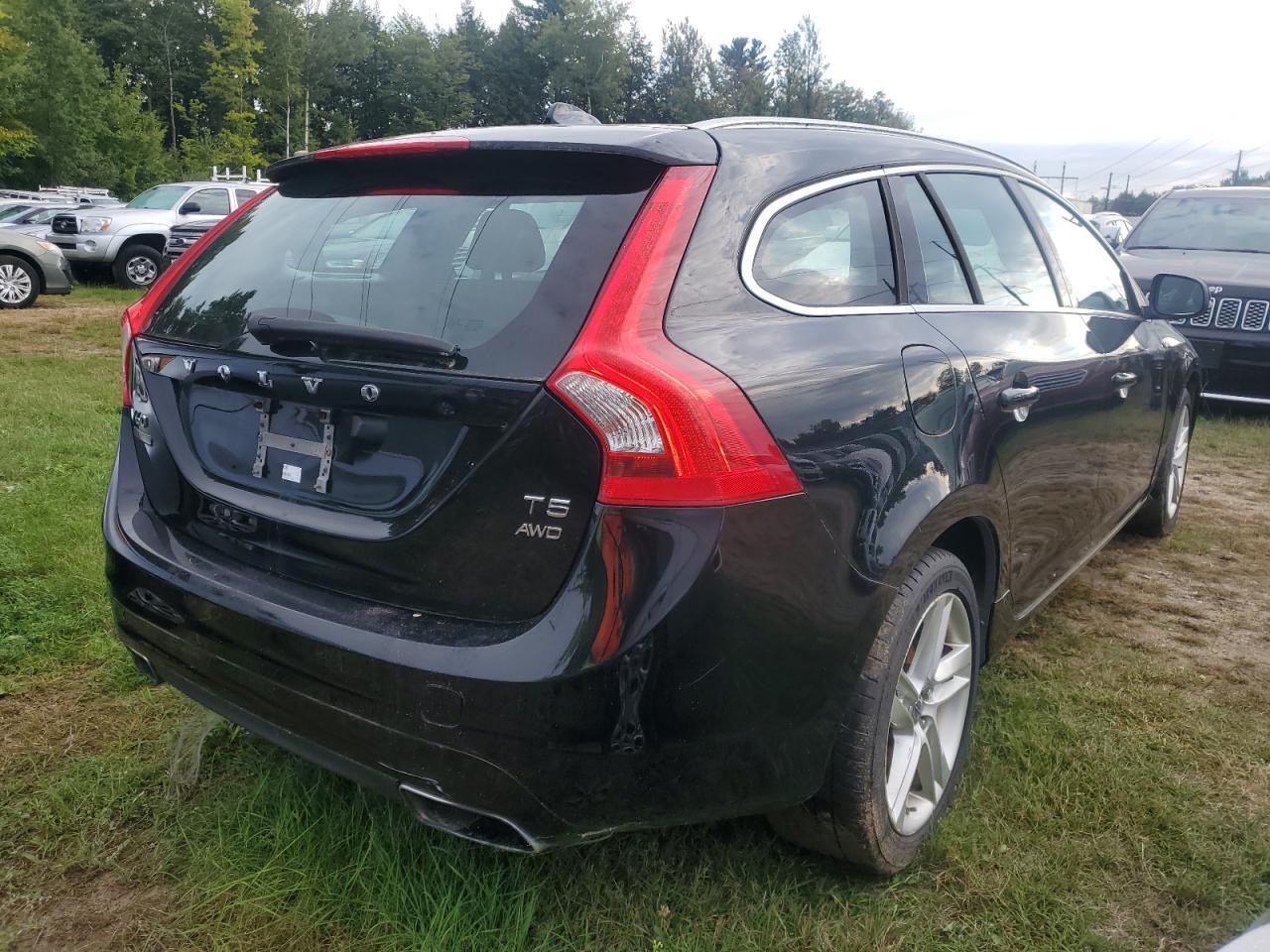 2015 Volvo V60 Premier - zdjęcie 4
