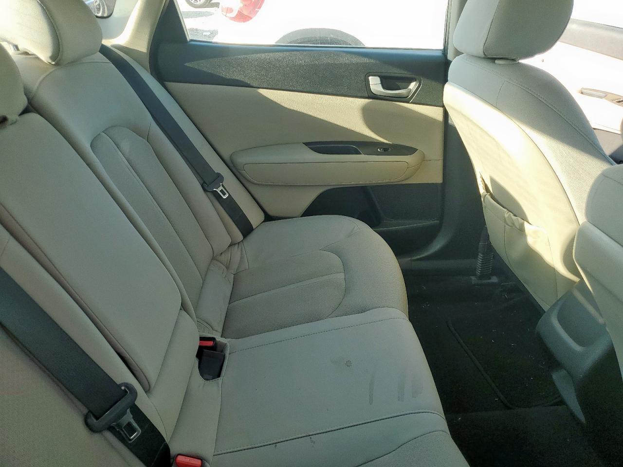 2017 Kia Optima - zdjęcie 10