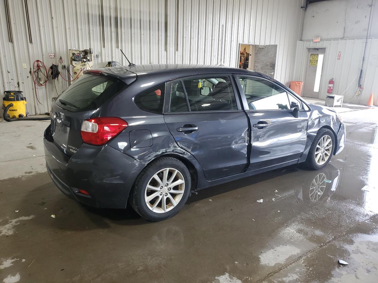 2014 Subaru Impreza Premium - zdjęcie 3