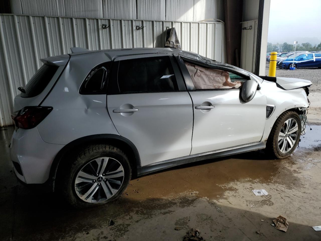 2023 Mitsubishi Outlander - zdjęcie 3