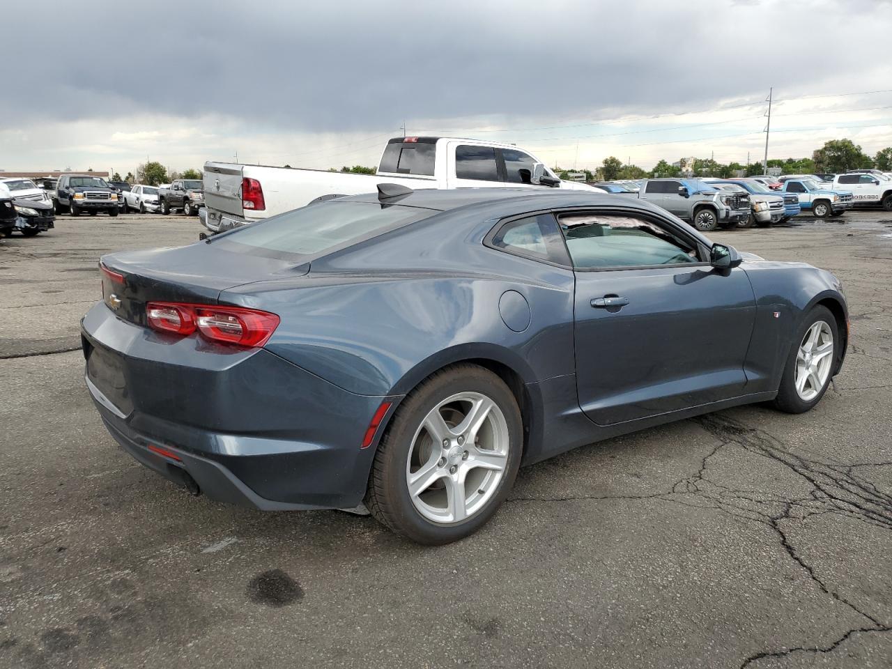 2020 Chevrolet Camaro Lt - zdjęcie 3