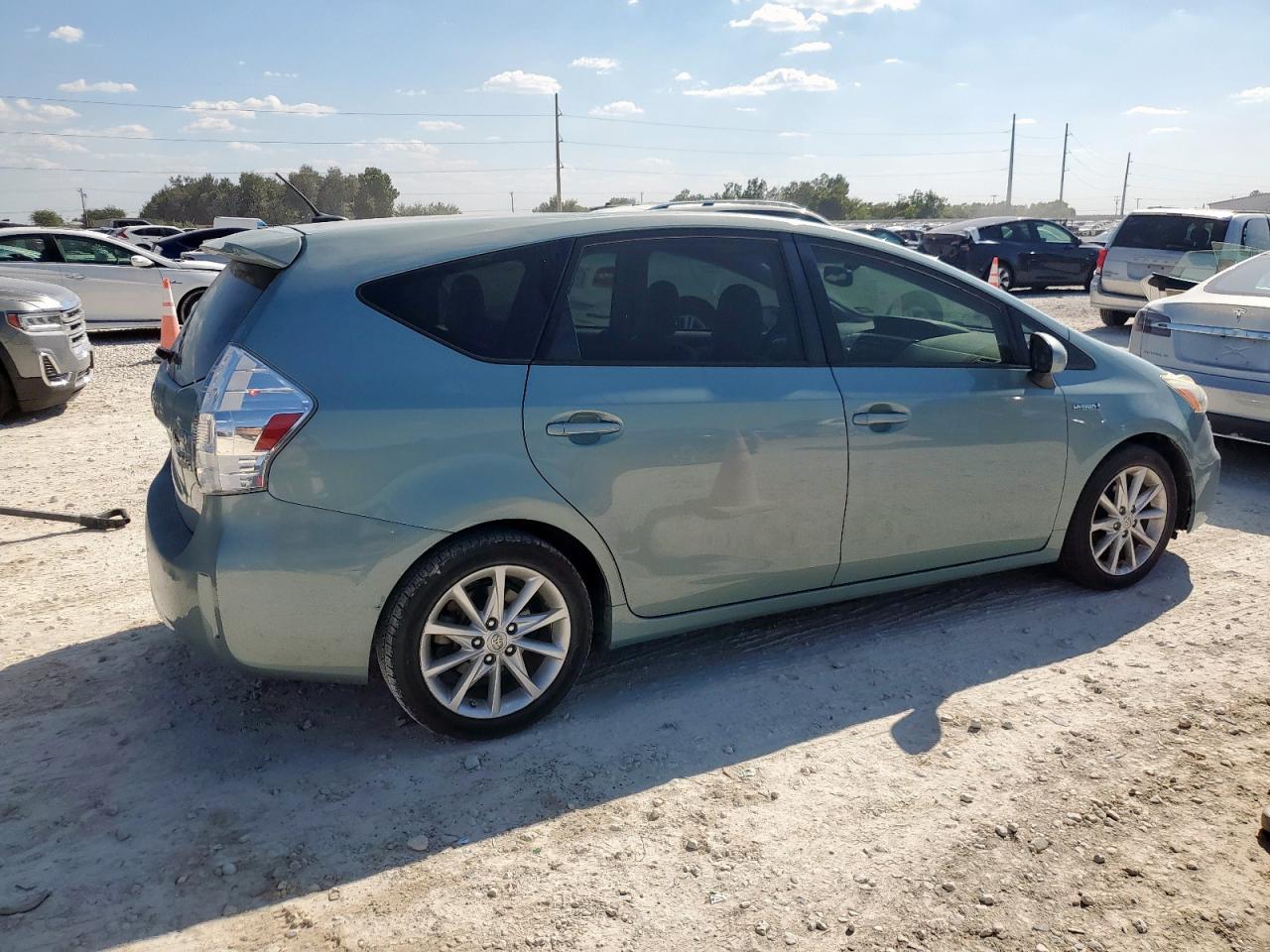 2013 Toyota Prius V - zdjęcie 3