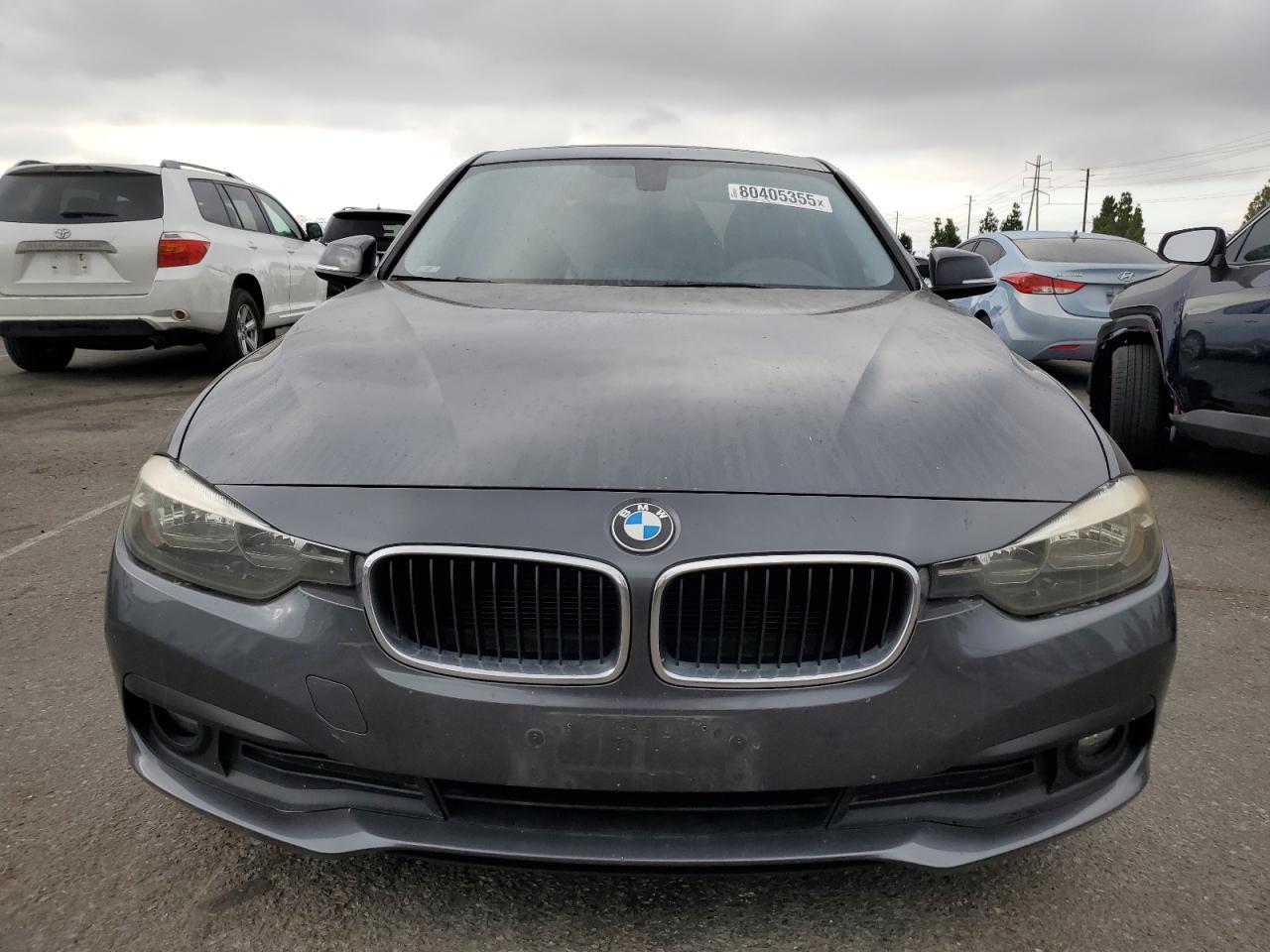 2017 BMW Seria 3 - zdjęcie 5