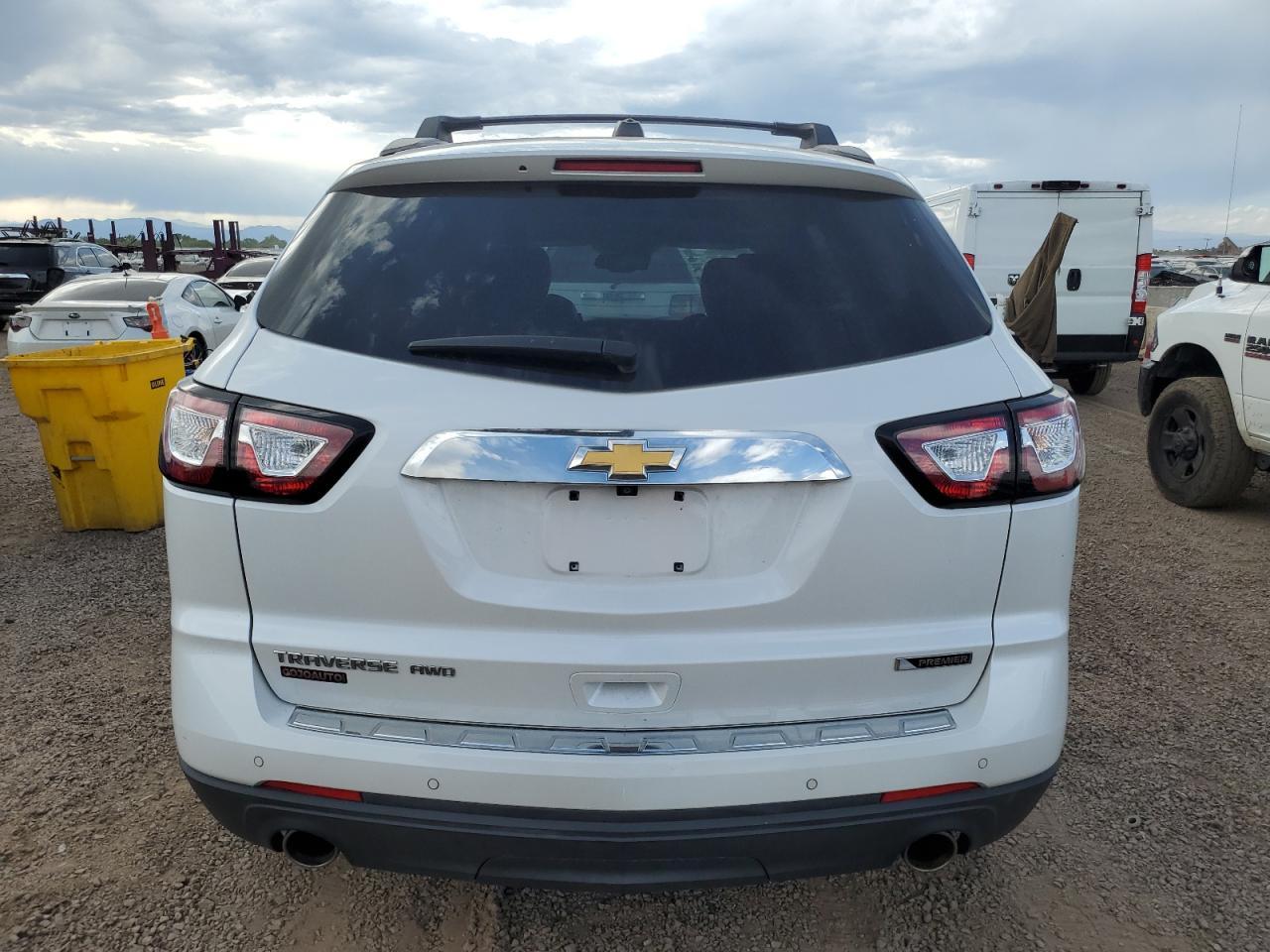 2017 Chevrolet Traverse Premier - zdjęcie 6