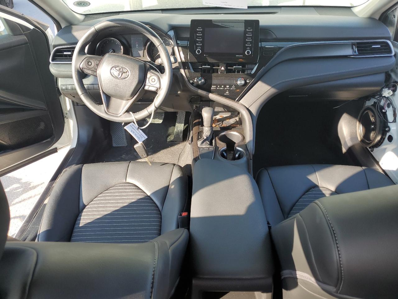 2024 Toyt Camry Se N - zdjęcie 8