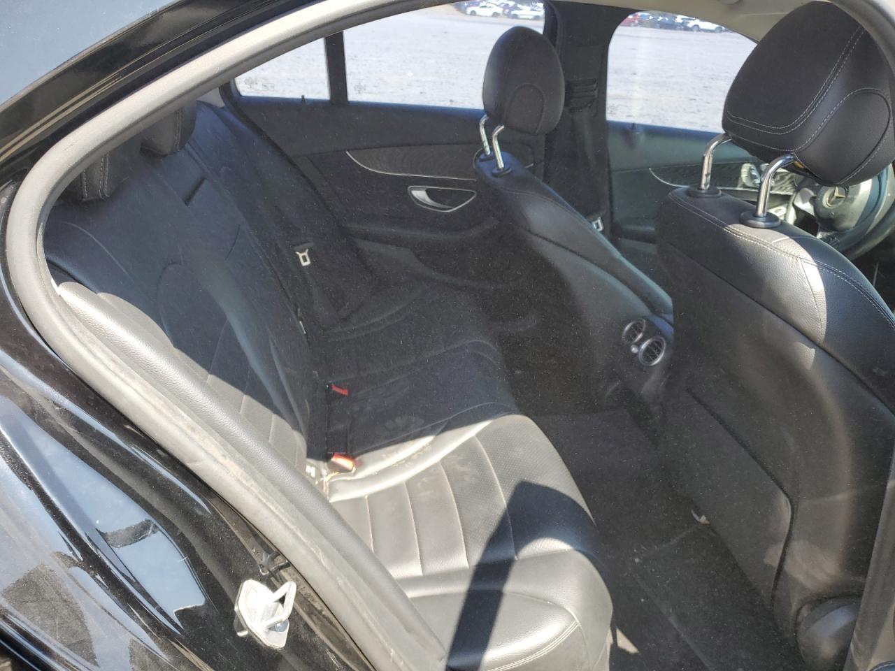 2017 Mercedes-Benz C 300 - zdjęcie 10