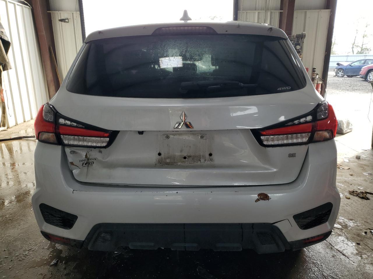 2023 Mitsubishi Outlander - zdjęcie 6