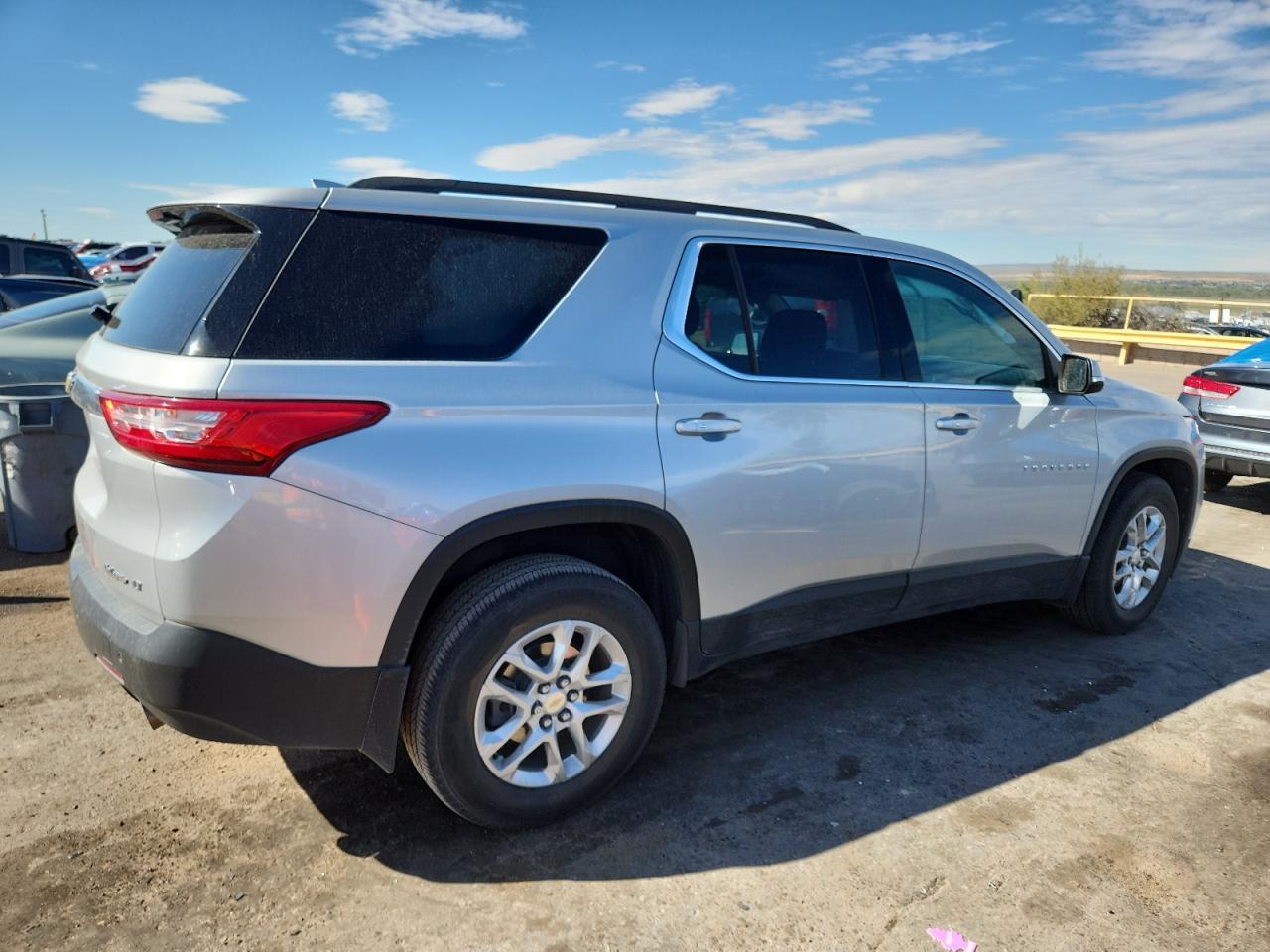 2021 Chevrolet Traverse - zdjęcie 3