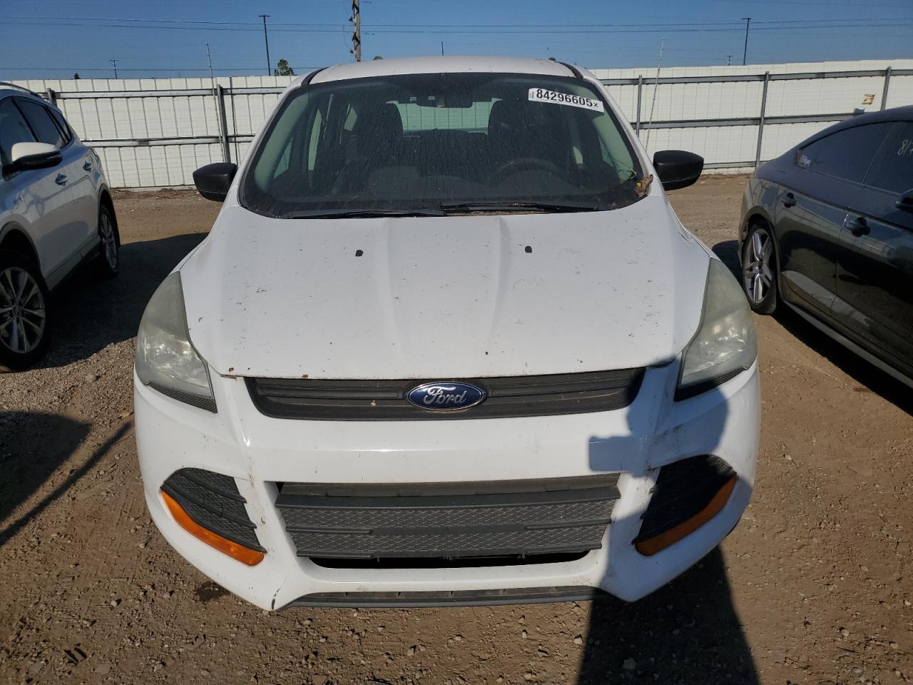 2014 Ford Escape S - zdjęcie 5