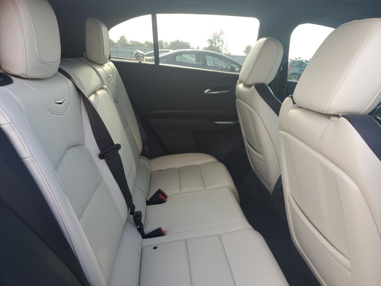 2021 Cadillac XT4 - zdjęcie 11