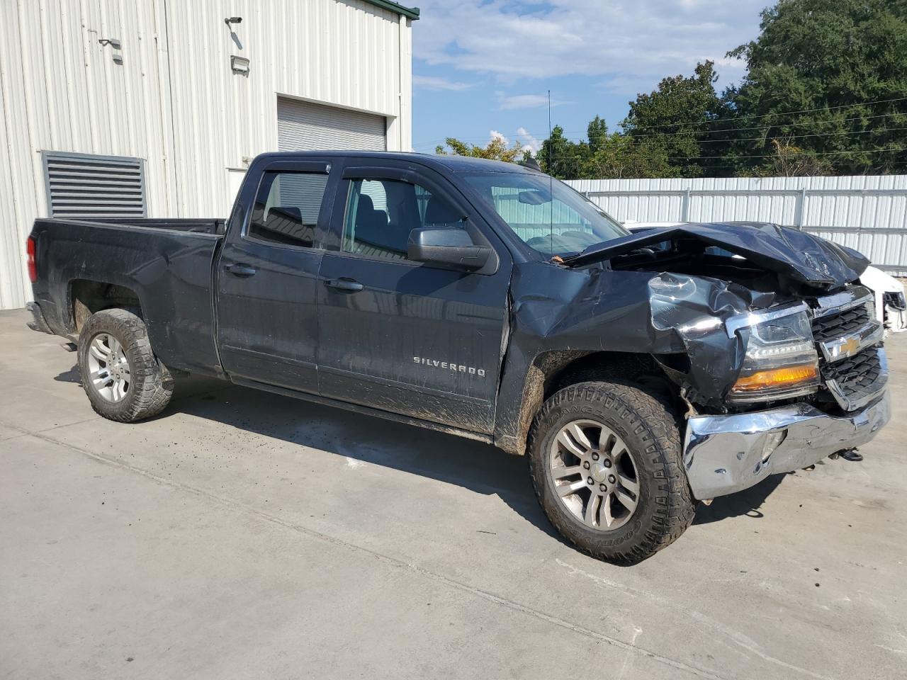 2017 Chevrolet Silverado K1500 Lt - zdjęcie 4