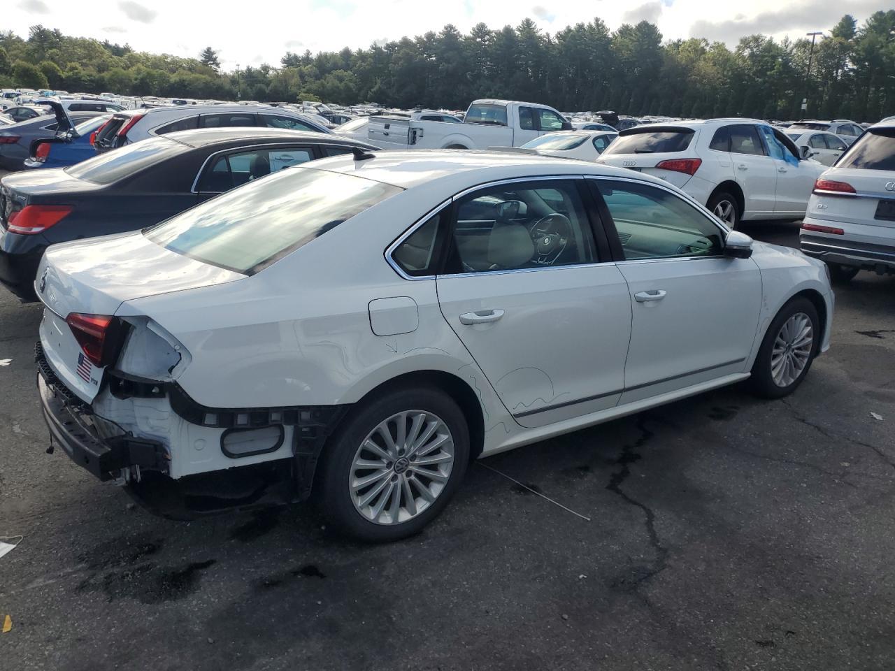 2017 Volkswagen Passat - zdjęcie 3
