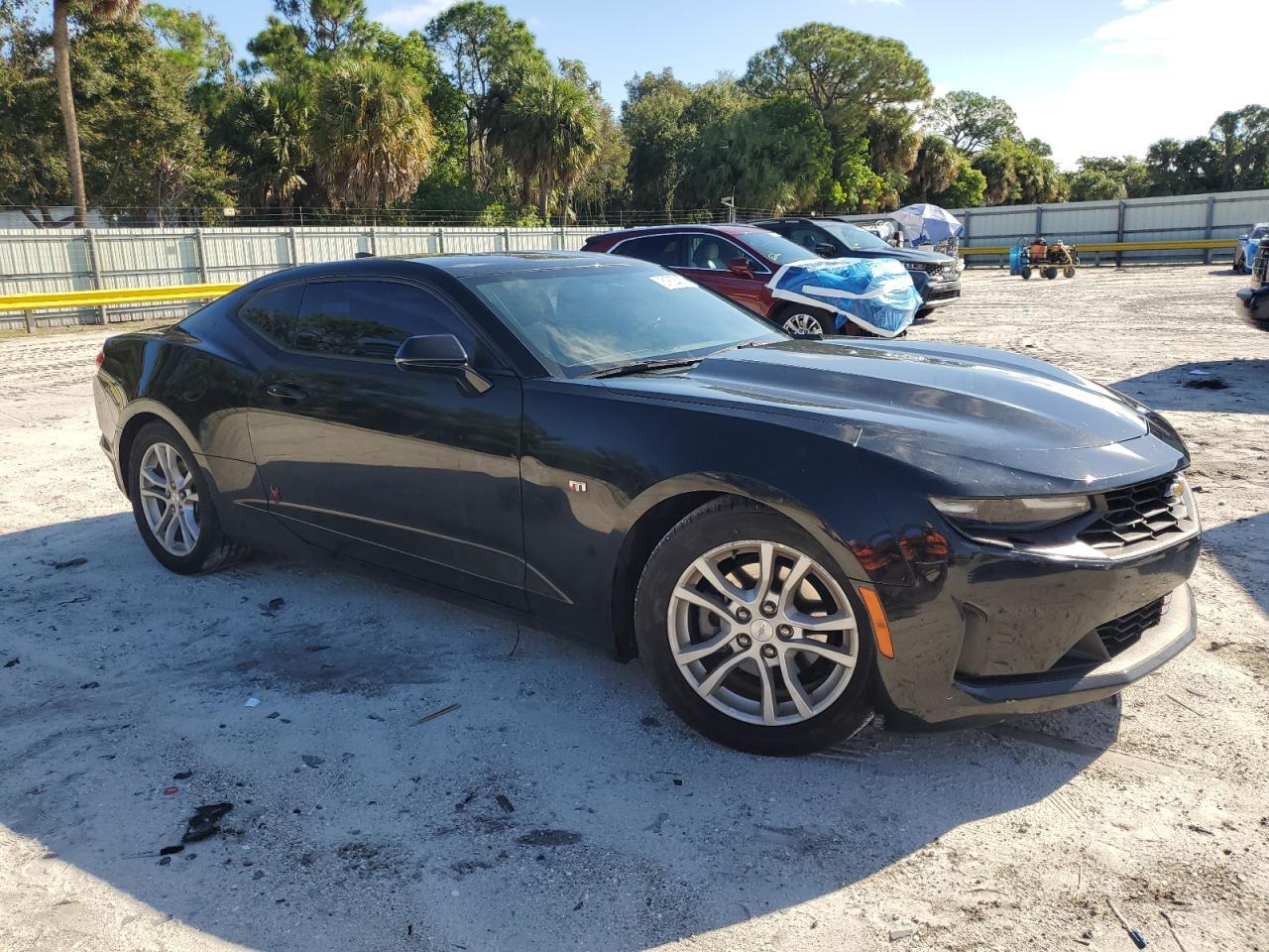 2020 Chevrolet Camaro Ls - zdjęcie 4
