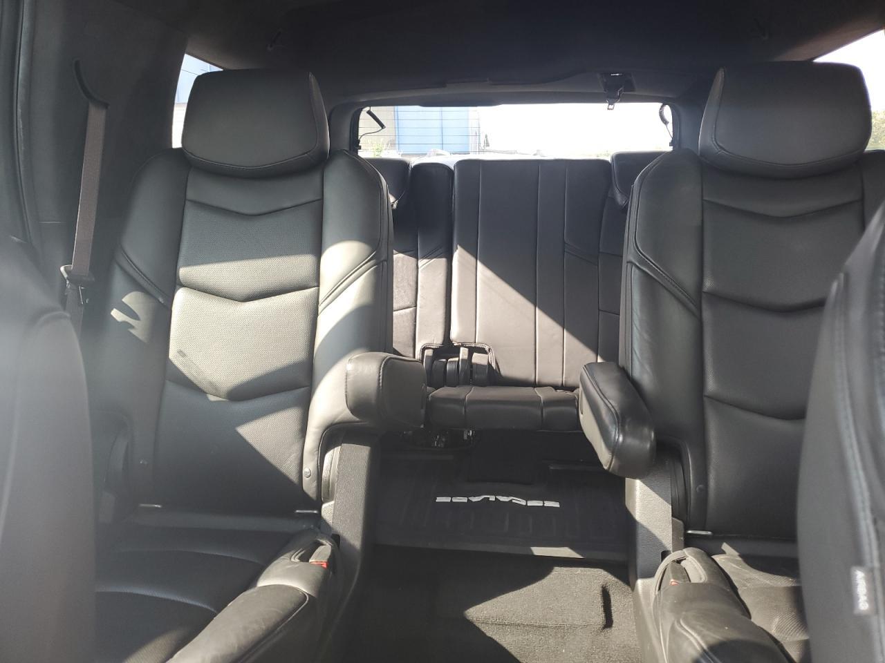 2016 Cadillac Escalade Platinum - zdjęcie 10