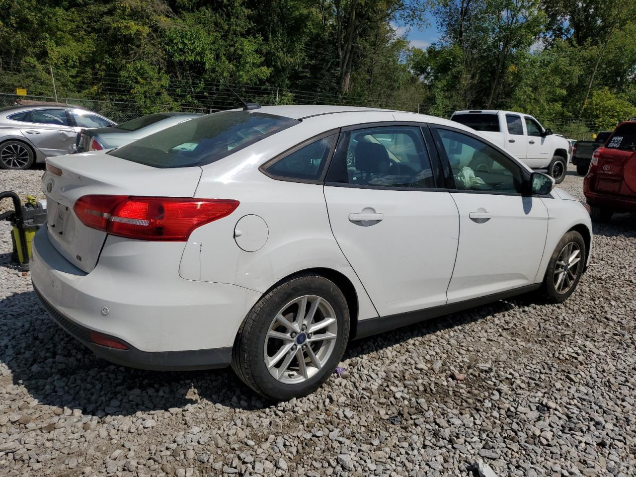 2016 Ford Focus Se - zdjęcie 3