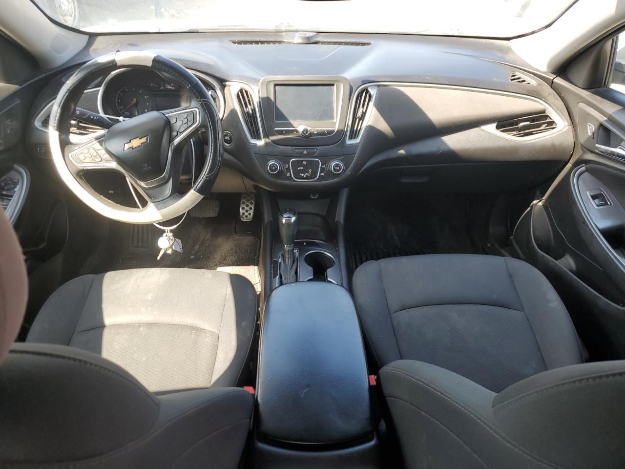 2016 Chevrolet Malibu Ls - zdjęcie 8