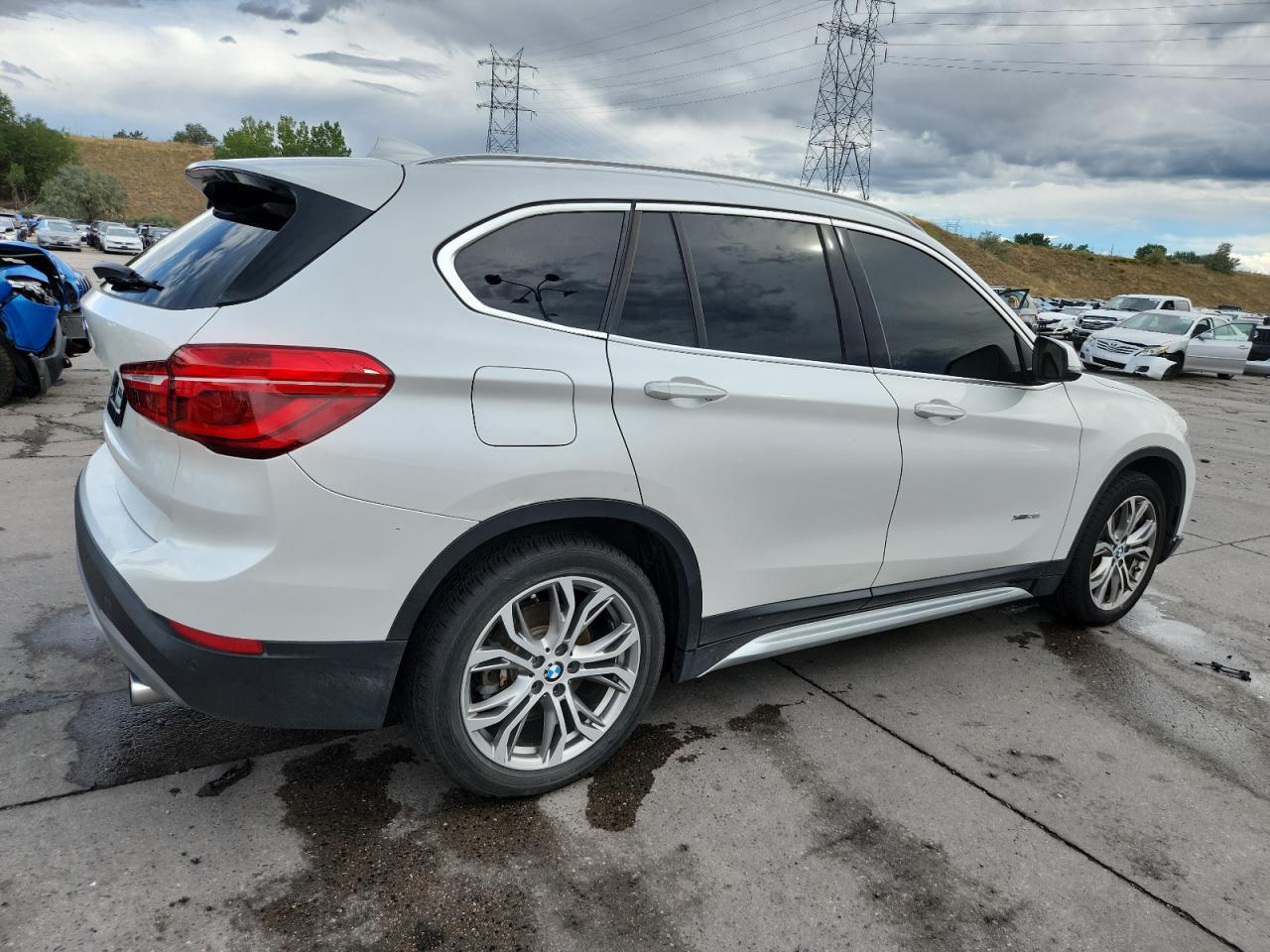 2016 BMW X1 xDrive28I - zdjęcie 3