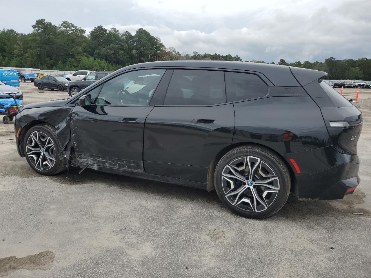 2023 BMW iX - zdjęcie 2