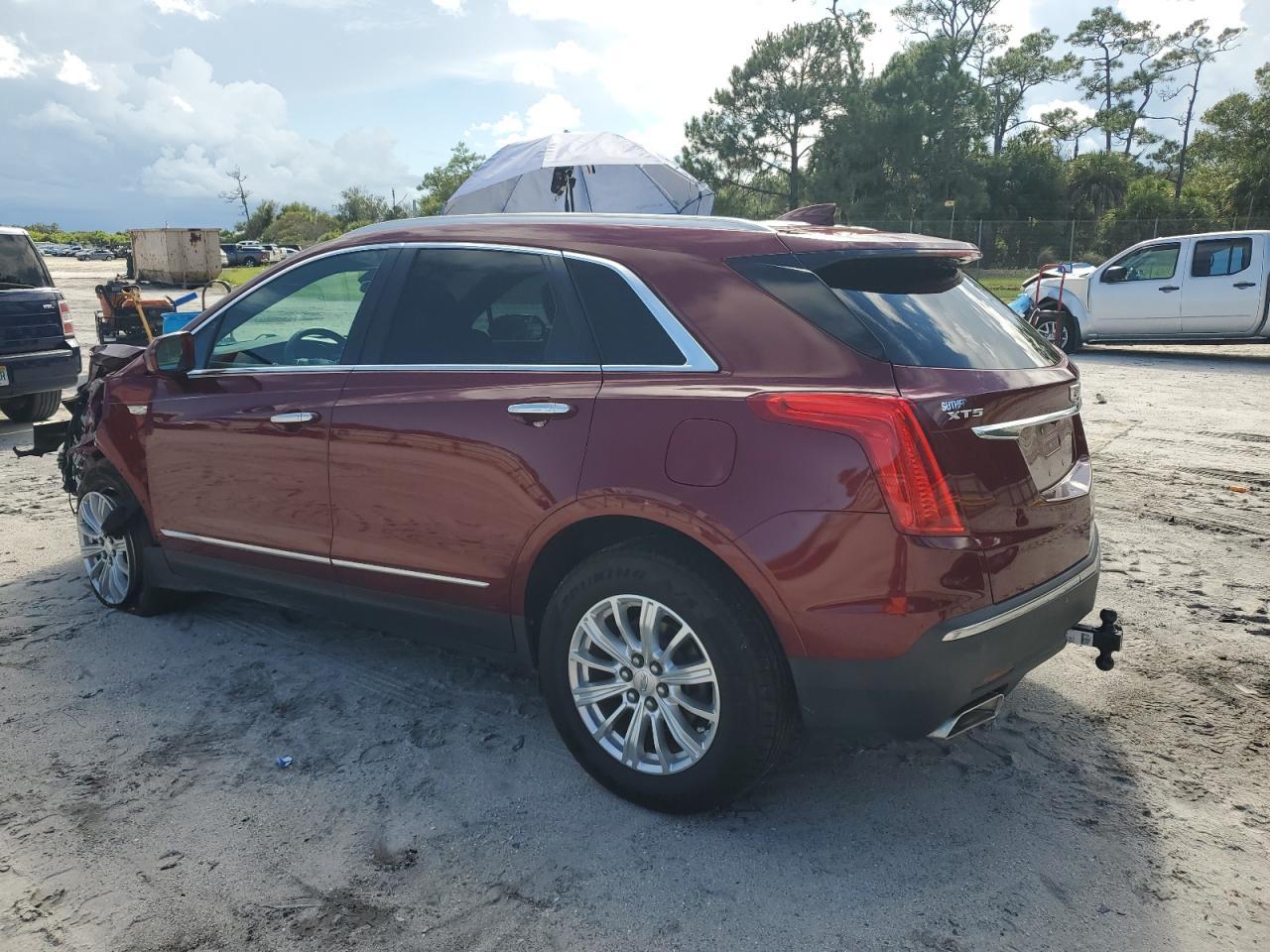 2017 Cadillac Xt5 - zdjęcie 2