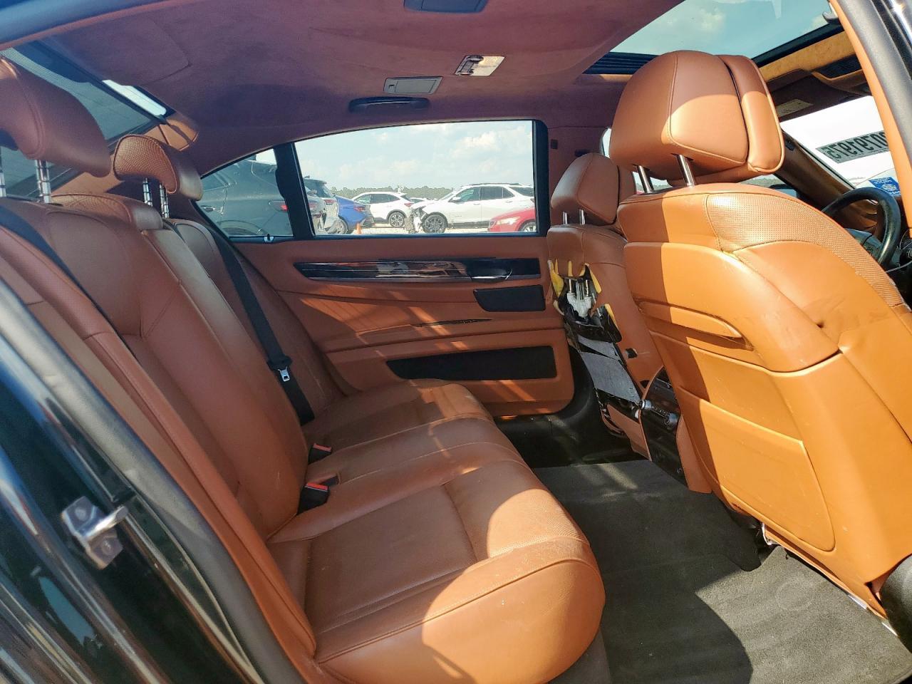2013 BMW 740 Li - zdjęcie 10
