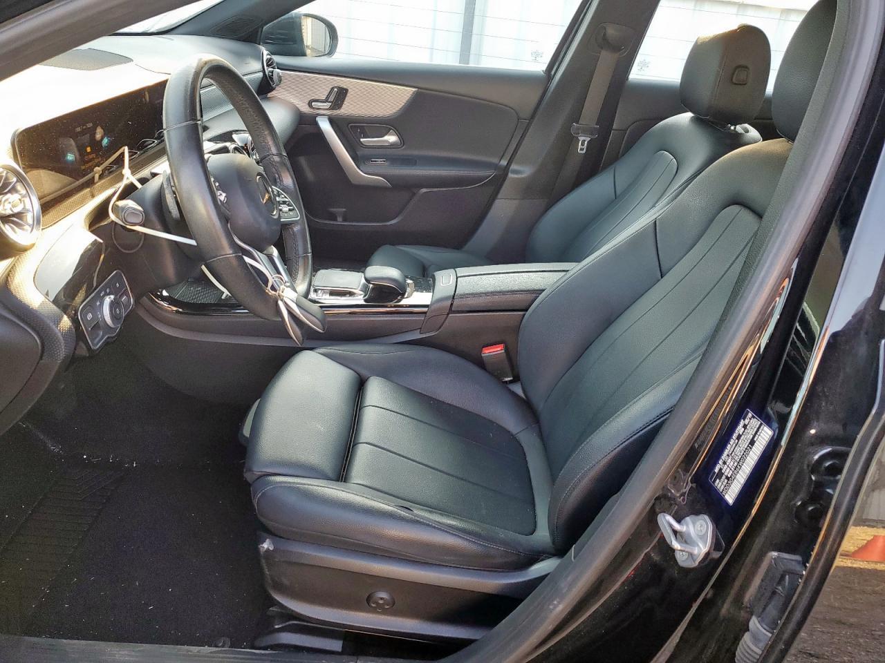 2019 Mercedes-Benz A 220 - zdjęcie 7