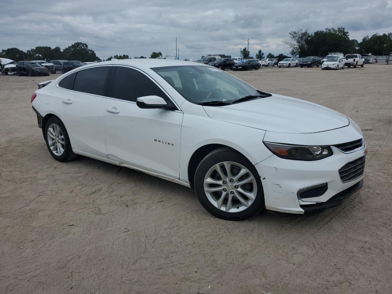 2017 Chevrolet Malibu Lt - zdjęcie 4