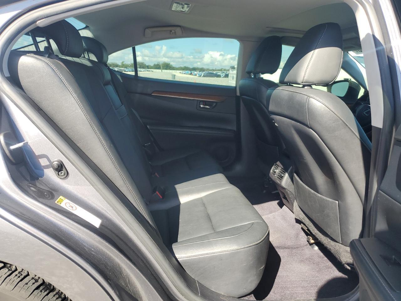 2013 Lexus ES - zdjęcie 10