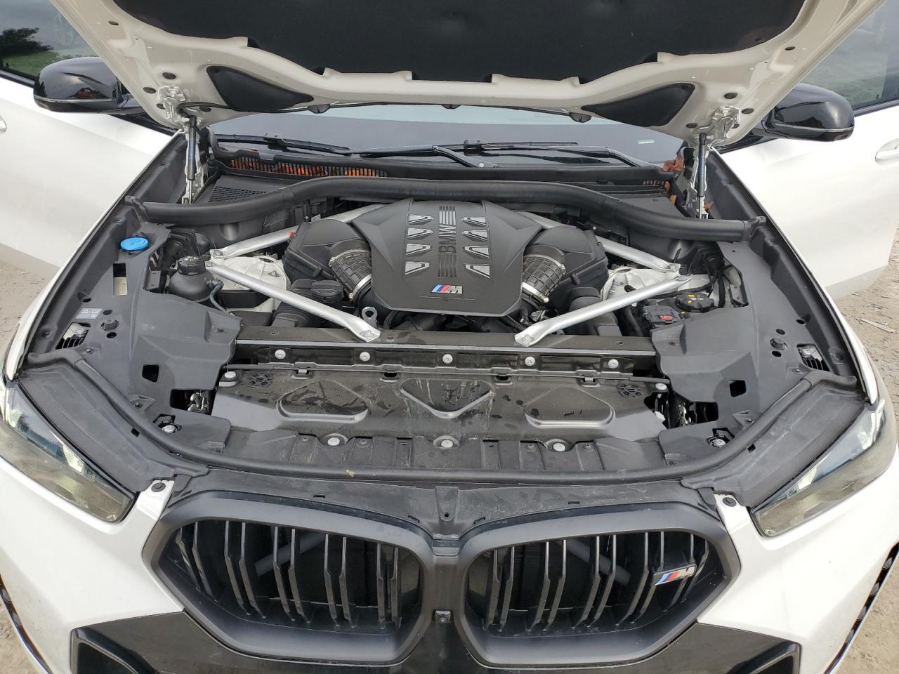 2024 BMW X6 M60I - zdjęcie 11