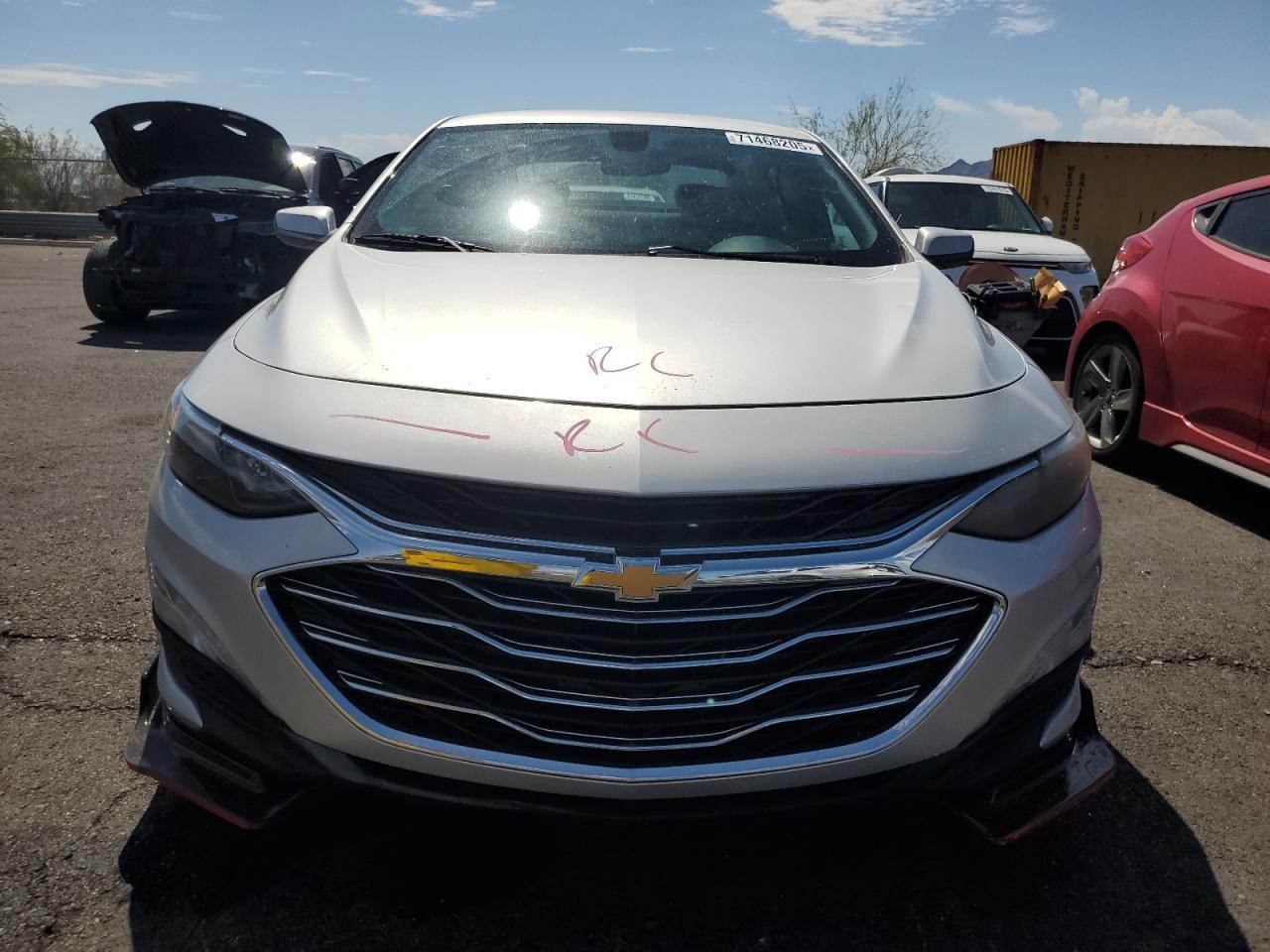 2020 Chevrolet Malibu - zdjęcie 5