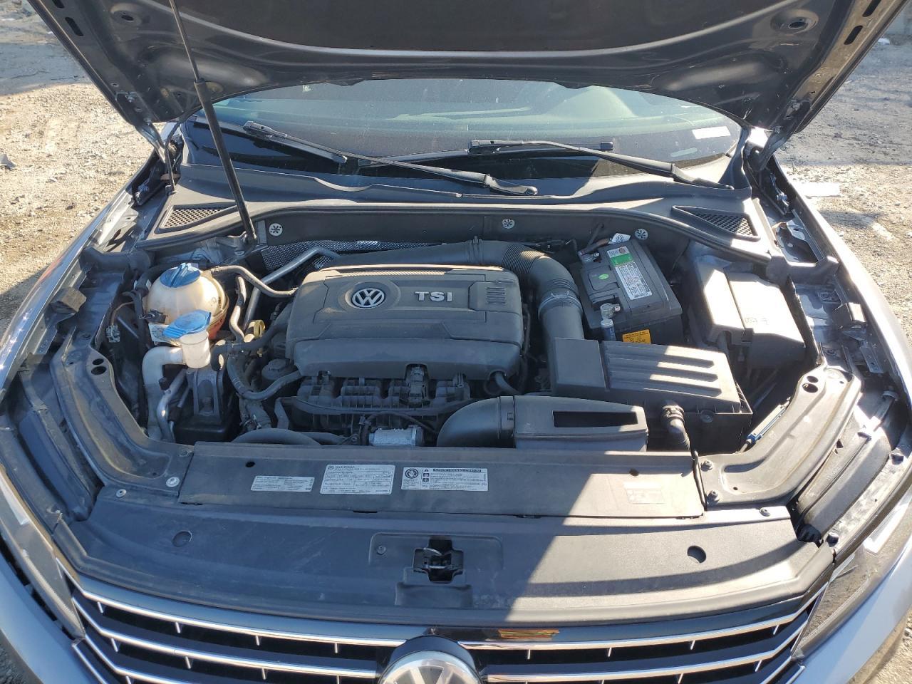 2017 Volkswagen Passat - zdjęcie 11