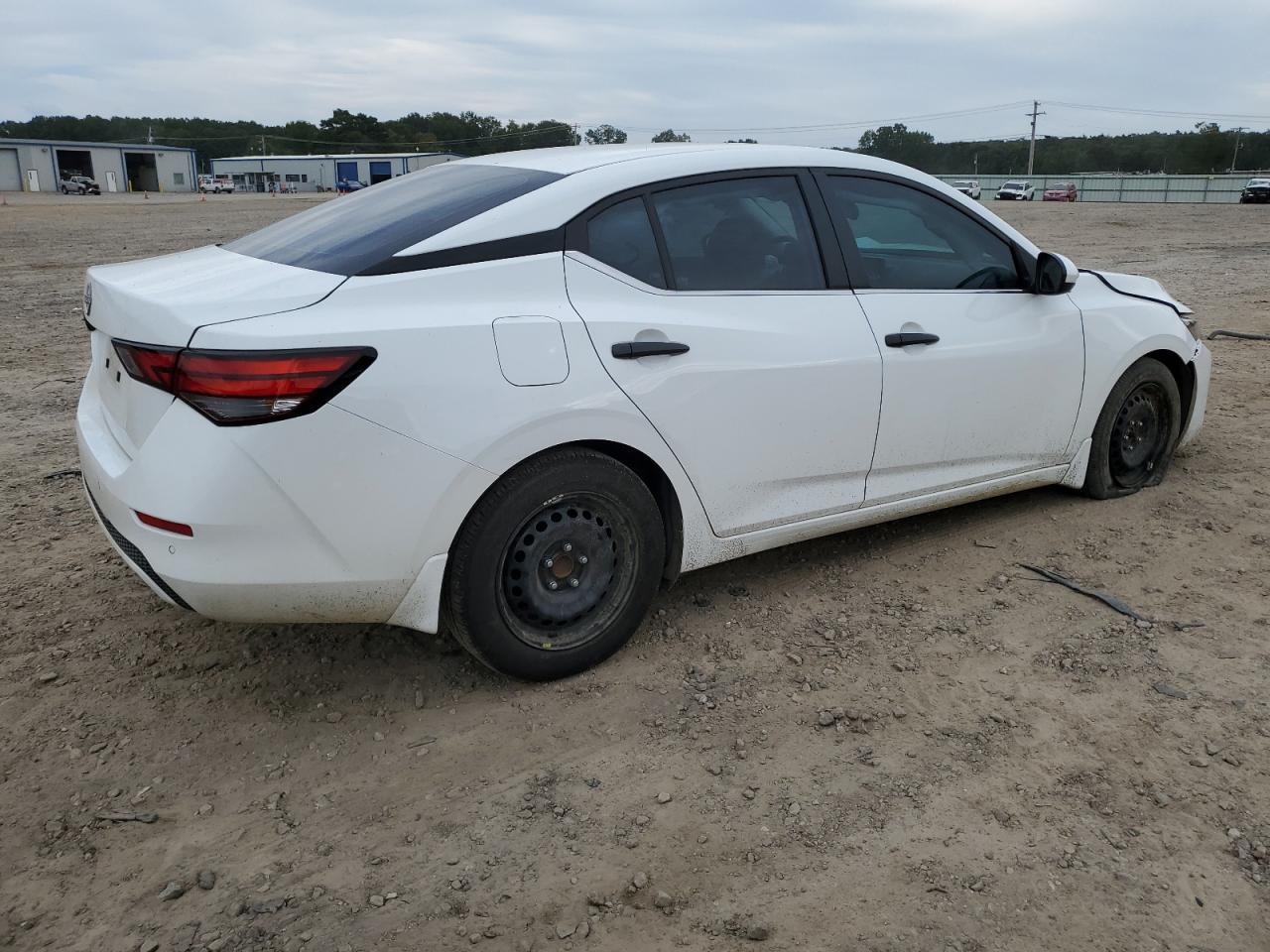 2025 Nissan Sentra - zdjęcie 3