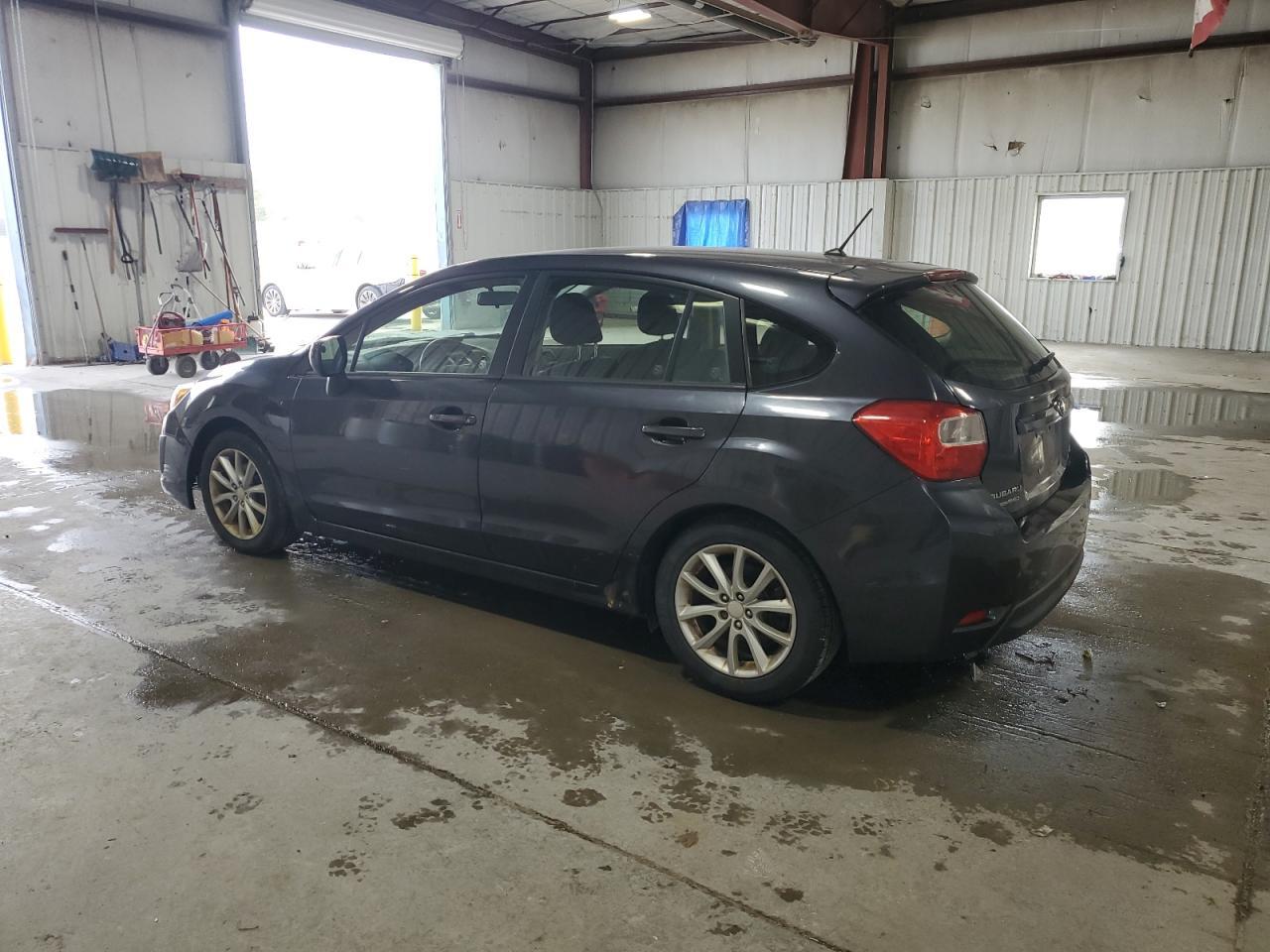 2014 Subaru Impreza Premium - zdjęcie 2