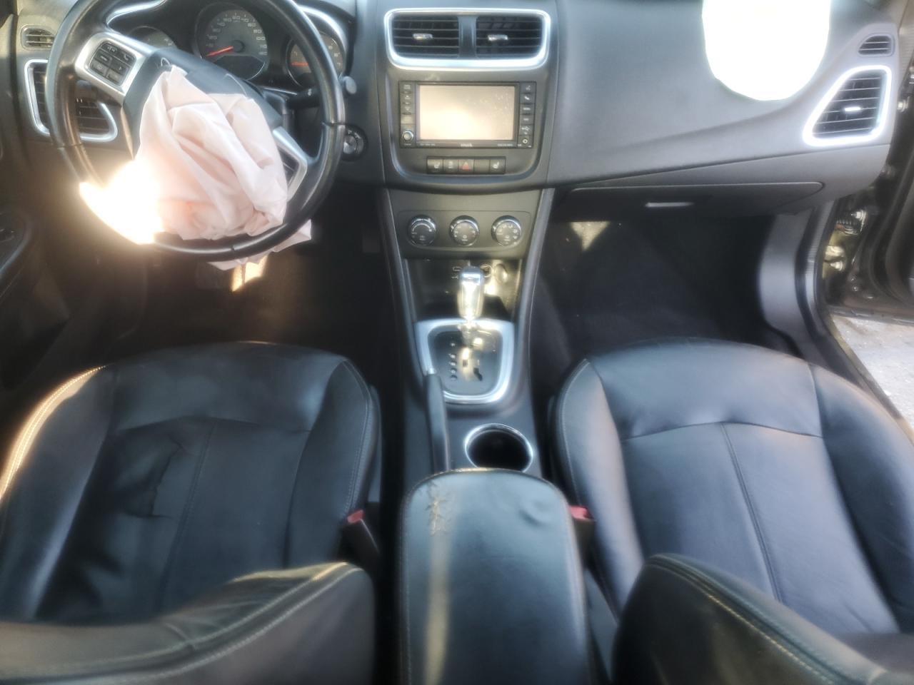 2013 Dodge Avenger - zdjęcie 8