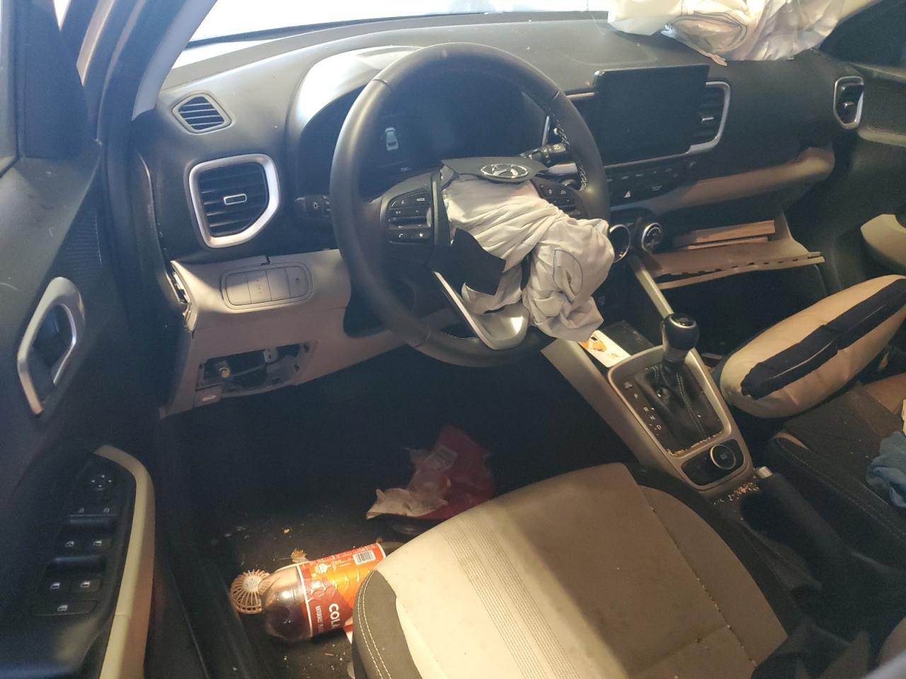 2024 Hyundai Venue Sel - zdjęcie 8