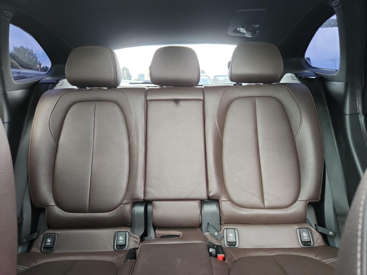 2016 BMW X1 xDrive28I - zdjęcie 10