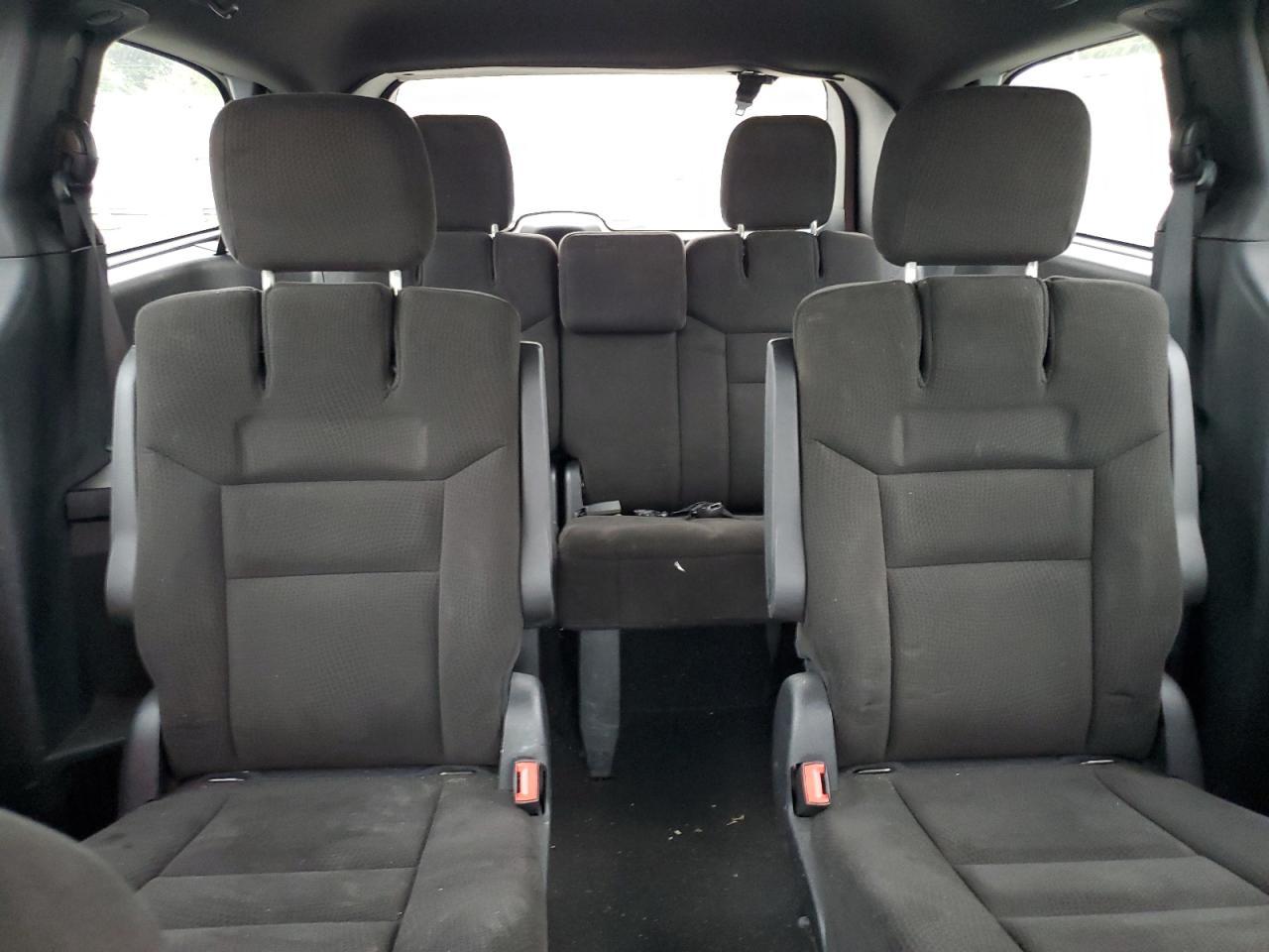 2015 Dodge Grand Caravan - zdjęcie 10
