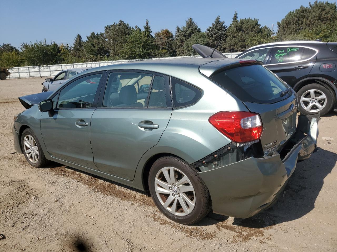 2015 Subaru Impreza Premium - zdjęcie 2