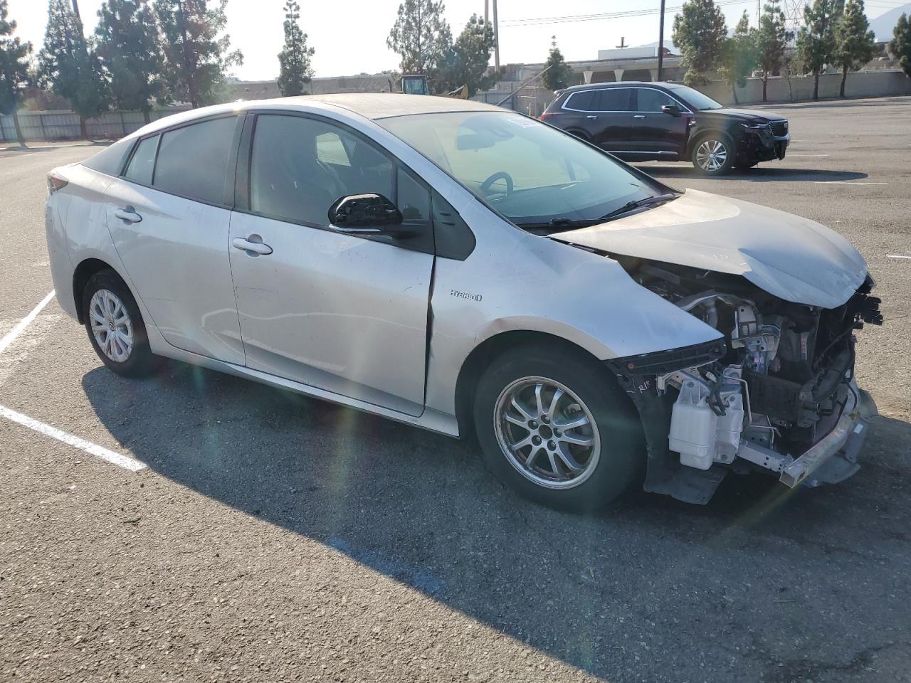 2022 Toyota Prius Night Shade - zdjęcie 4