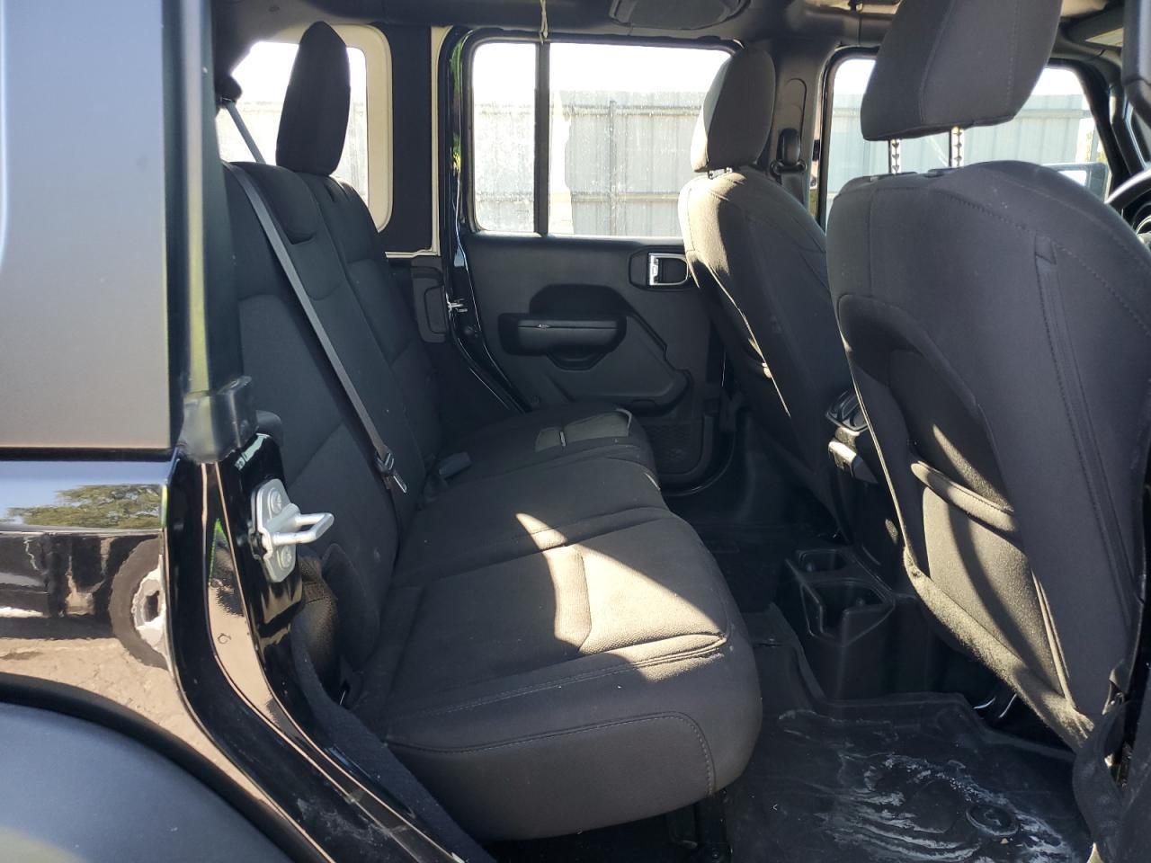 2023 Jeep Wrangler - zdjęcie 10