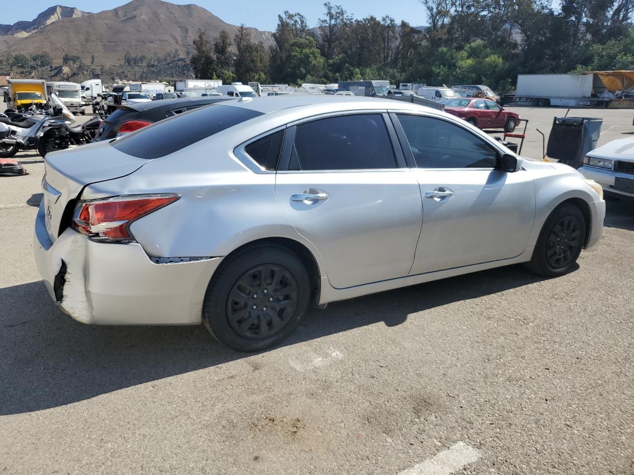 2015 Nissan Altima 2.5 - zdjęcie 3