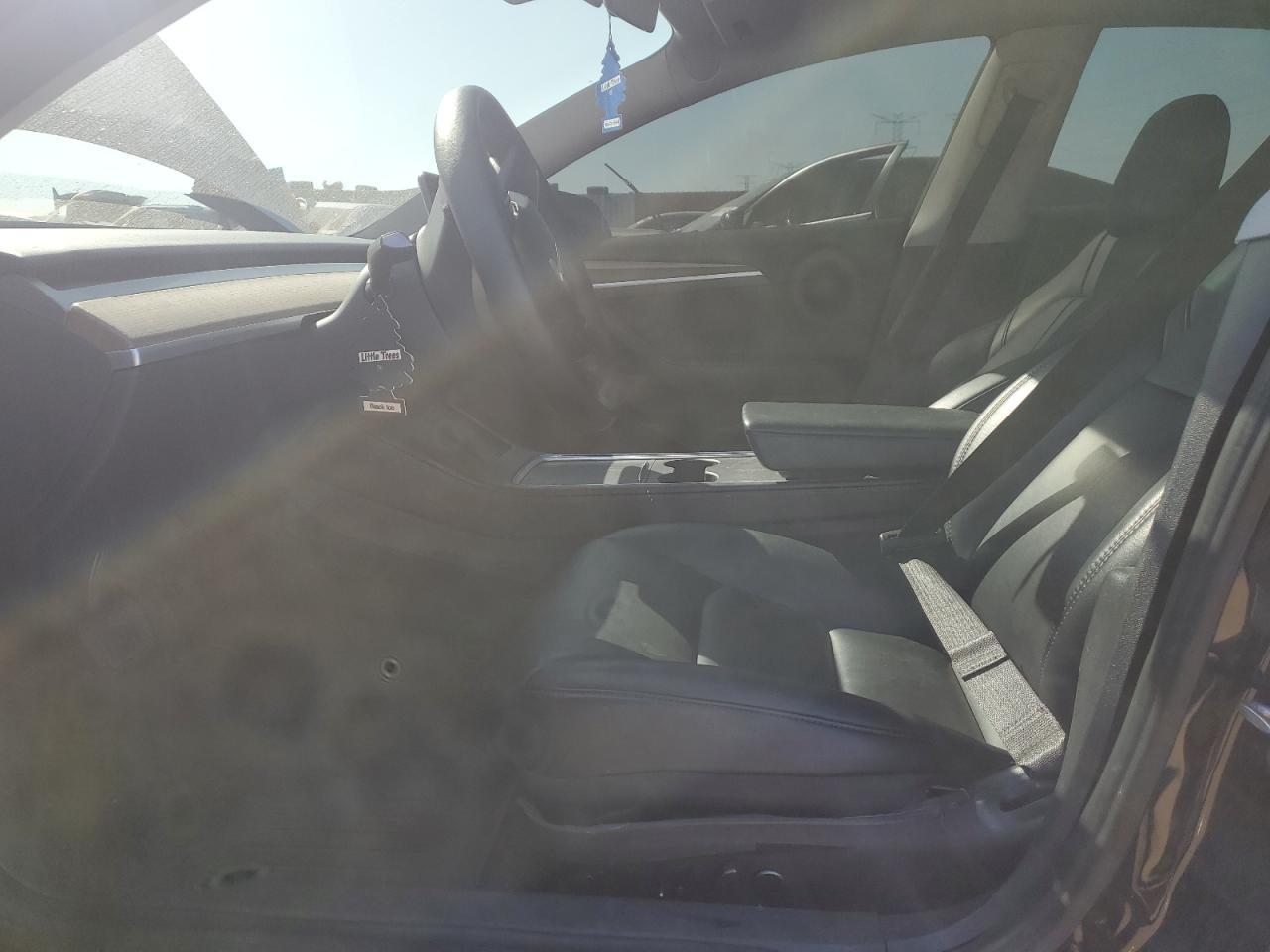 2022 Tesla Model 3 - zdjęcie 7