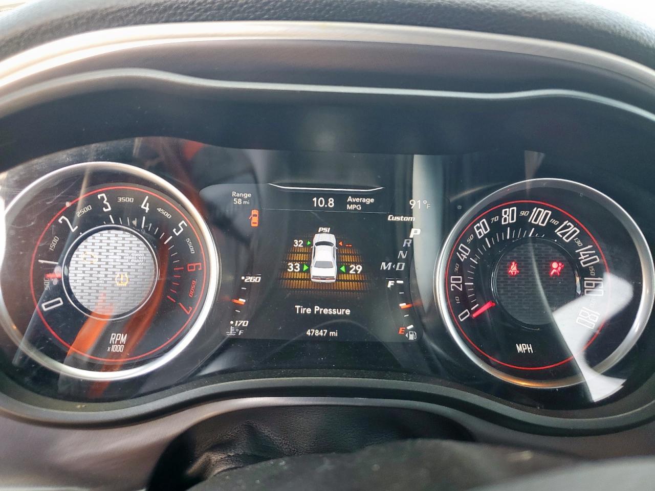 2021 Dodge Challenger - zdjęcie 9