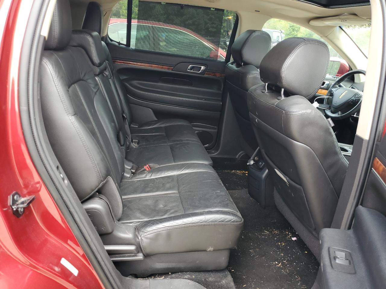 2014 Lincoln Mkt - zdjęcie 11