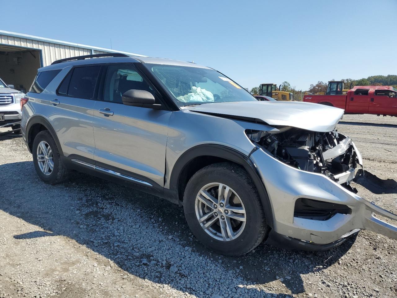 2021 Ford Explorer - zdjęcie 4