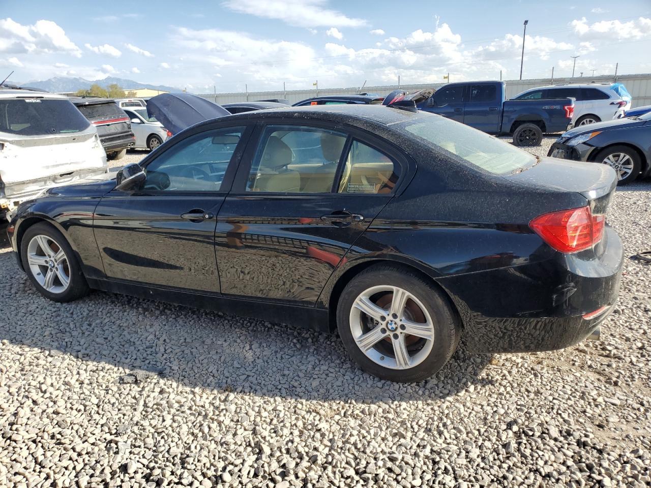 2015 BMW 320 I xDrive - zdjęcie 2