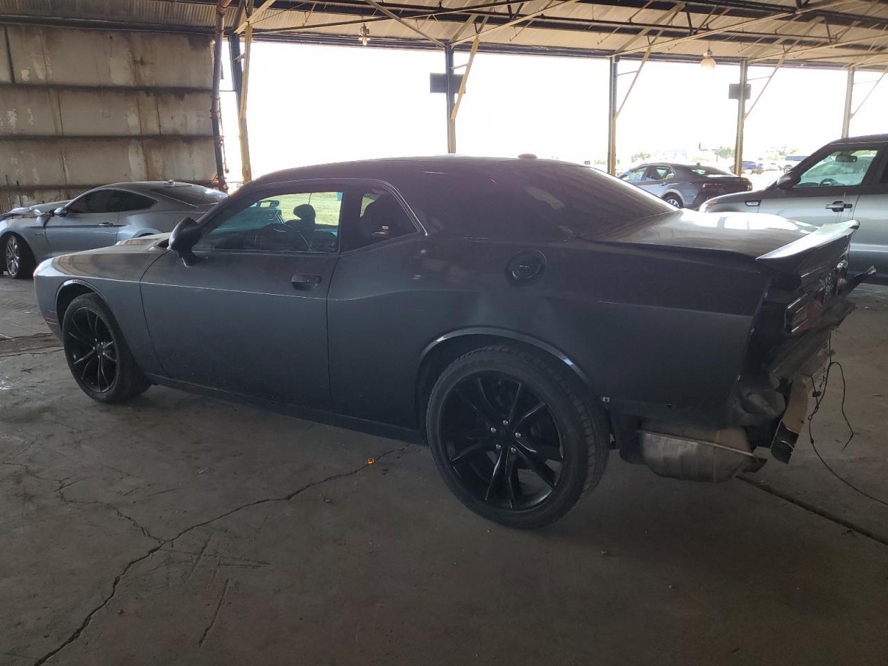 2016 Dodge Challenger Sxt - zdjęcie 2