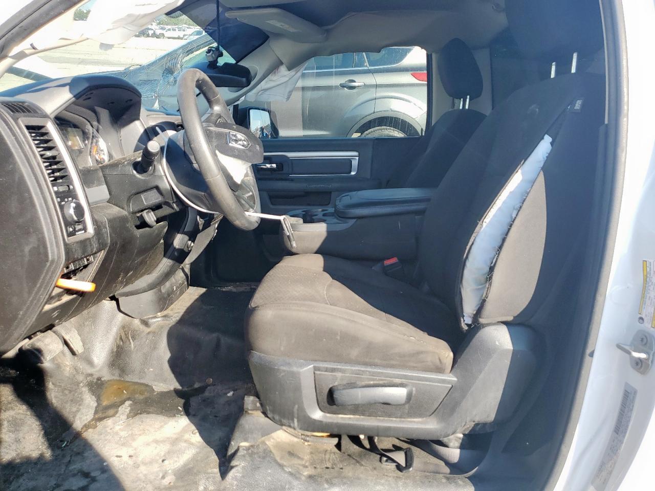 2020 RAM 1500 - zdjęcie 7